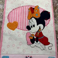 فرش اتاق دخترانه