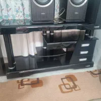 میز تلویزیون و تلویزیون سامسونگ ۴۰اینچ|تلویزیون و پروژکتور|قم, قلعه کامکار|دیوار