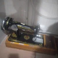 یک عدد چرخ خیاطی