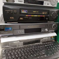 تبدیل فیلم های قدیمی به فلش بهدیبا|خدمات رایانه‌ای و موبایل|مشهد, یاس|دیوار