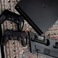 پی اس فور چهار دسته