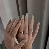 مدل برای کاشت ناخن در گرمسار