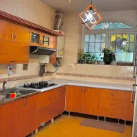 اجاره باغ ویلا|اجارهٔ کوتاه‌مدت ویلا و باغ|صدرا-فارس, فاز ۲|دیوار