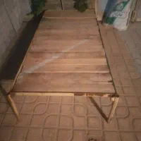 تخت آهنی پایه ثابت