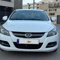 جک J5 مدل ۱۳۹۶ سفید اتومات تمیز زیر قیمت شاسی پلمپ