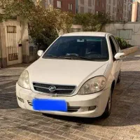 لیفان ۵۲۰ سفید دنده ای