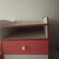 تخت ودراور نوجوان