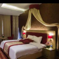 ۱۷ نفر جذب نیروی آقا هتل|استخدام اداری و مدیریت|ابهر, |دیوار