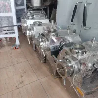 چرخ گوشت ۳۲ رومیزی و تسمه ای|کافی‌شاپ و رستوران|خمینی‌شهر, |دیوار