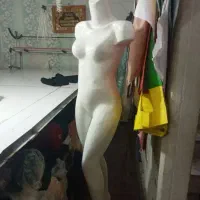 تعدادی مانکن قدی ونیمه خیاطی
