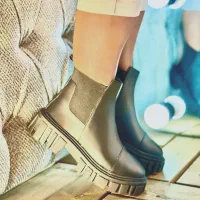 کفش و بوت و نیم بوت