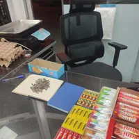 فروشنده خانم مجرب و منظم