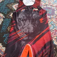 دو بنده کشتی یکبار هم تن نخورده نونو