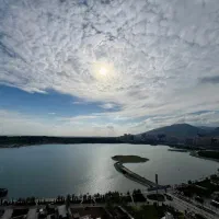 ۱۴۰متر/ تراس قابل چیدمان رو به دریاچه/برج لکسون