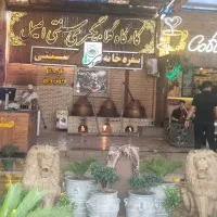 کار در گلاب فروشی