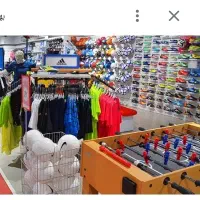 فروشنده خانم لوازم ورزشی نود