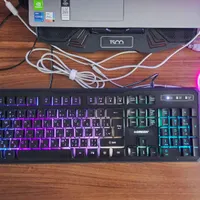 کیبورد گیمینگ گرین gk601 rgb تخفیف هم میدم