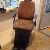 صندلی و دکور ارایشگاه