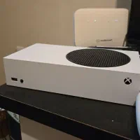 Xbox Series S در حد نو|کنسول، بازی ویدئویی و آنلاین|رشت, منظریه|دیوار