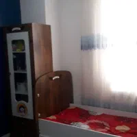 تخت نوجوان وپاتختی وویترین کاملا سالم|تخت و سرویس خواب|محمدیه-قزوین, |دیوار