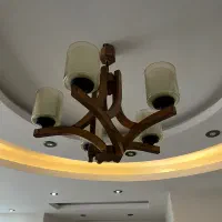 لوستر چوبی کاملا بدون مشکل فروش به علت جابجایی