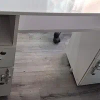 میز و صندلی ناخنکار|آرایشگاه و سالنهای زیبایی|پرند, فاز ۲|دیوار