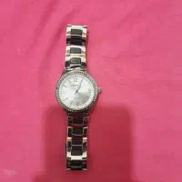 ساعت مچی زنونه|ساعت|رشت, کوی قدس|دیوار