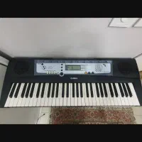 کیبورد مدل E213 yamaha
