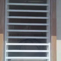 رنگ آمیزی در و پنجره|خدمات پیشه و مهارت|بلوک, |دیوار