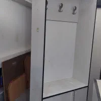 کمد و جاکفشی