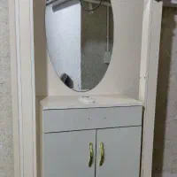 جاکفشی رختکن ایستاده