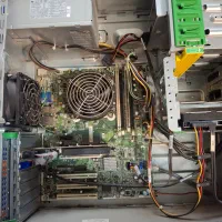 کامپیوتر کیس مانیتور و قطعات نو و کارکرده