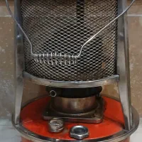 بخاری و چراغ نفتی بهاران