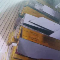 تعدادی کفپوش  دسته دوم سالم