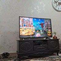 میز تلویزیون چوبی درحد نو به فروش میرسد