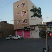 منزل ومغازه با آسانسور توافقی  پارک پیروزی|اجارهٔ آپارتمان|خمینی‌شهر, |دیوار