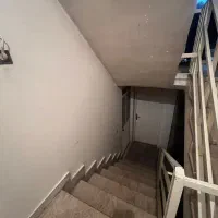 خانه ۷۸ متری با ۱ دهنه مغازه