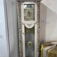 ساعت ایستاده سلطنتی منبت‌کاری شده شیک و سالم