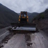 بلدوزر برای کار|خودرو سنگین|ری, بی‌بی شهر بانو|دیوار