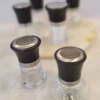 فروش عمده به دلیل جمع آوری فروشگاه|ظروف سرو و پذیرایی|اهواز, نادری|دیوار