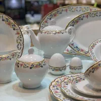 سرویس ۱۲ نفره چینی زرین طرح گلستان آکبند|ظروف سرو و پذیرایی|میبد, |دیوار