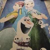 فرش وپادری به همراه پرده اتاق کودک