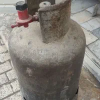 کپسول گاز به همراه رگلاتور