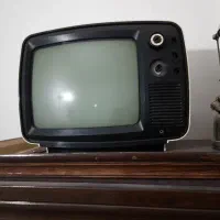 تلویزیون قدیمی عتیقه