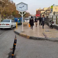 واحد تجاری واقع در بازار بزرگ حکیم|فروش مغازه و غرفه|اصفهان, نقش جهان|دیوار