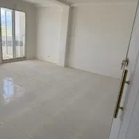 واحد نوساز ۸۳متری شهرک گلستان بدون وام
