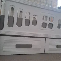 تخت و تشک کودک در حد نو|تخت و سرویس خواب|اندیشه, اندیشه فاز ۳|دیوار