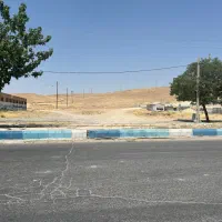 ۳۸۸ متر تجاری نبش بلوار جنب استادیوم /سند تک برگ