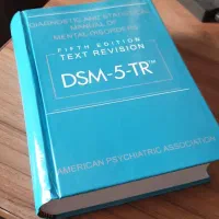 کتاب dsm 5 tr زبان اصلی (انگلیسی) نصف قیمت|کتاب و مجله آموزشی|تهران, سنائی|دیوار