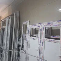 کار گر ساده درب و پنجره دوجداره